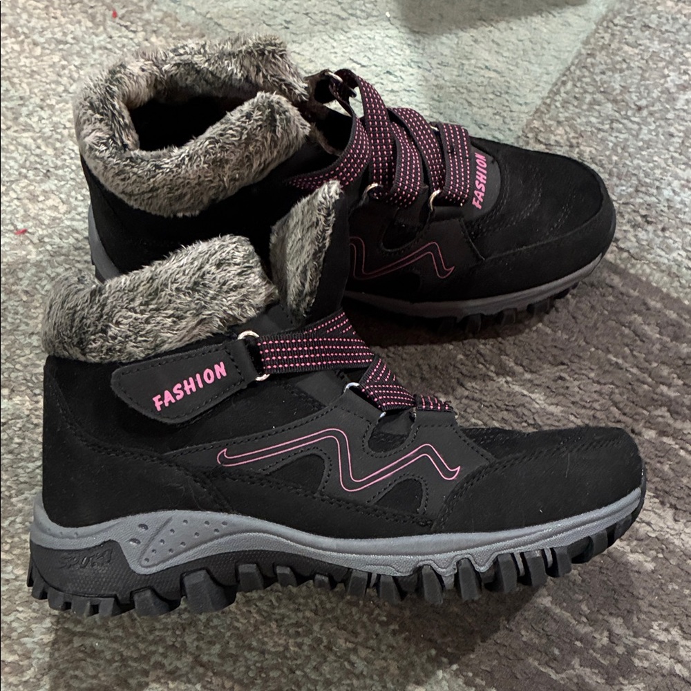 Women's Black Lace-Up Fur-Trim Winter Boots with Pink Accents